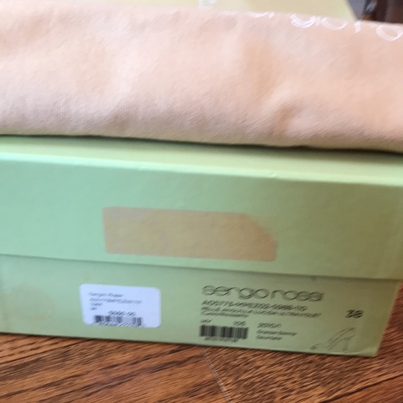 Authentic Eelskin Open Toe Luxury Pumps - Picture 12 of 12